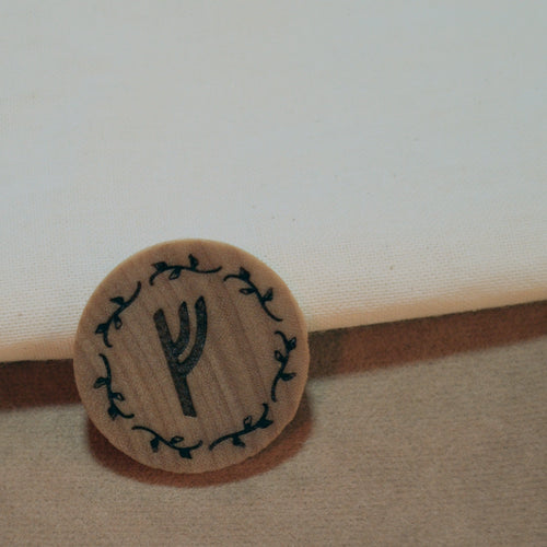 Our Vine Border paired with our Bowed Rune Style, Inscribed Engraving
Custom Elder Futhark Rune Sets, Made In Canada By True North Runes